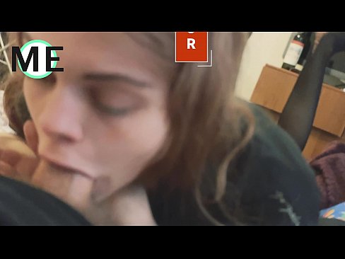 ❤️ Eztarria, galtza urratuak eta takoi urratuak elkartzeko atseginak dira Porno %eu.muitohentai.ruan ️❤